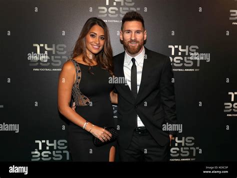 Lionel Messi Und Antonella Roccuzzo Bei Den Besten FIFA Football Awards