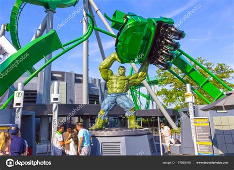 Hulk Roller Coaster Night