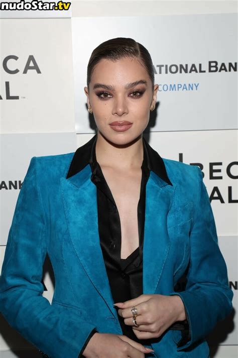 Hailee Steinfeld Haileesteinfeld Https Nude OnlyFans Photo Nudostar TV