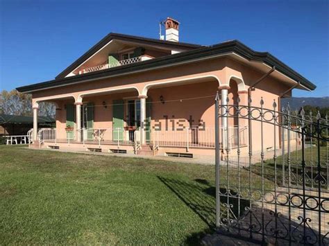 Villa In Vendita A Terminetto Migliarina Viareggio Idealista N 1