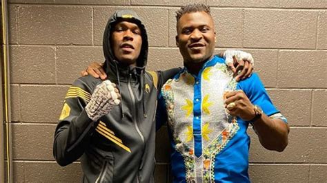 Israel Adesanya R Agit La Signature De Francis Ngannou Au Pfl