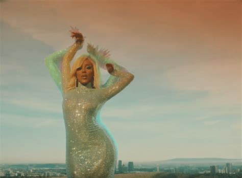 Doja Cat Recreates Famous Tiktok Dance For Say So Video