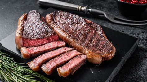 Why Steaks Always Taste Better At A Restaurant