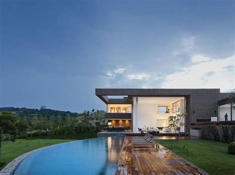 7 Stylish Brazil Houses with Contemporary Designs