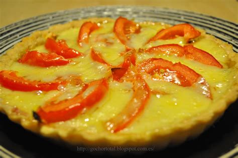 GOCHORTOTAL TARTA SALADA DE QUESO Y TOMATE