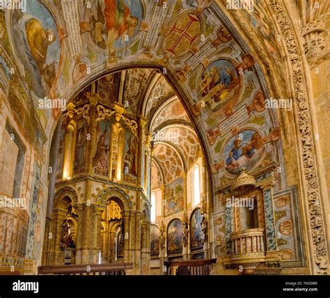 The Charola Round Templar Church In The Convent Of Christ Convento