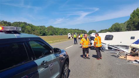 Camper Crash Ties Up Traffic On I 195 In Swansea