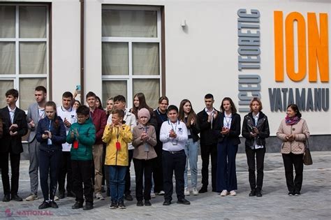 Foto Cl Direa Liceului Teoretic Ion Vatamanu Din Str Eni