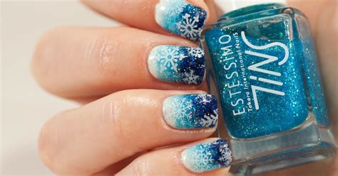 Glittery snowflakes - May contain traces of polish