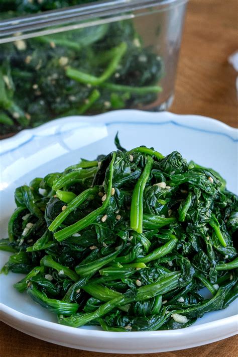 Spinach Side Dish (Siguemchi Namul)