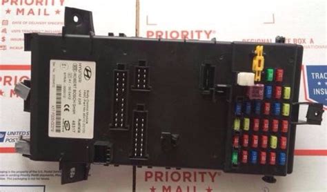 Sell 2003 2008 Hyundai Tiburon Fuse Box Body Control Module BCM 95410