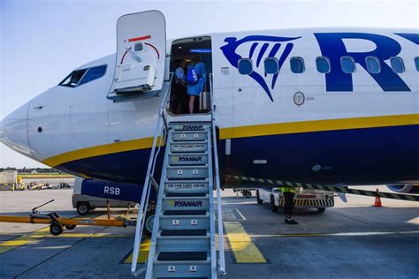 Las Huelgas De Iberia Ryanair British Airways Y Renfe Complican La