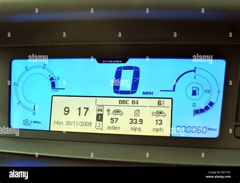 Planche de bord de la nouvelle Citroën C4 Picasso kilomètre km