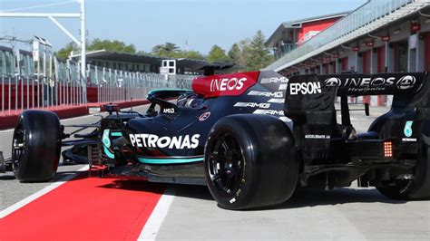 Hamilton Latest To Try 18 Inch Tyres As Mercedes Continue 2022 Pirelli