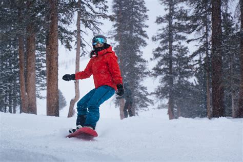 Vail — KELLY TEHKAI TONG