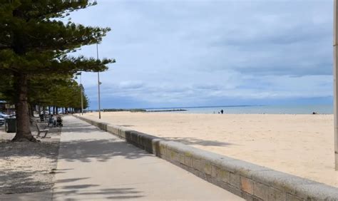 Accessible Beach In Esplanade: Altona Beach | Wheeleasy