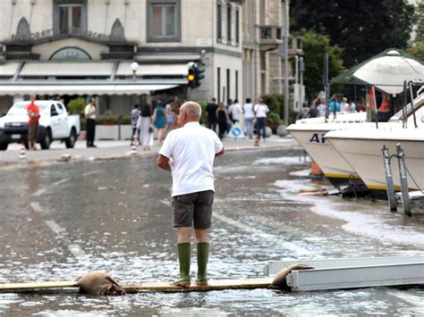 Maltempo Chiuso Il Lungolago Di Como Per Esondazione Il Sole 24 ORE