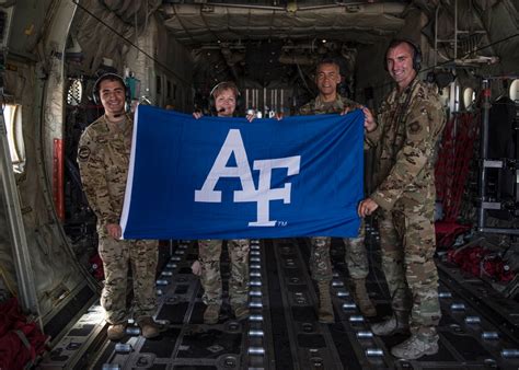 Dvids Images Amc Commander Visits The 317th Airlift Wing [image 16