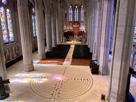 Le Labyrinthe De La Cath Drale De Chartres Unique Au Monde Mais Avec