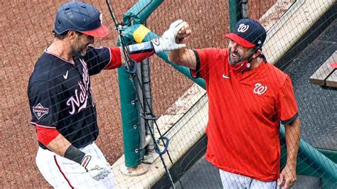 Joe Girardi Kevin Long Reunited With Phillies 4 Months After Trading F