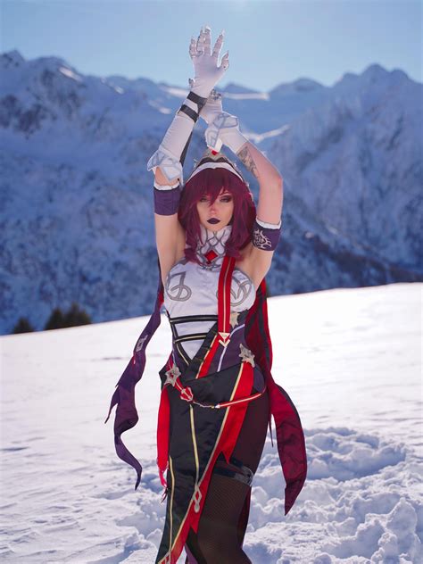 My Rosaria cosplay : r/Genshin_Impact