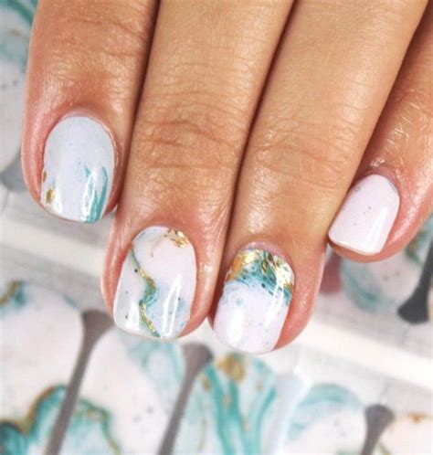 Cute Short Nail Designs That Are Practical For Everyday Wear Foil