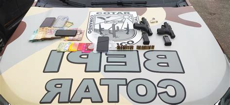 Quarteto Preso Pela Pmce Armas De Uso Restrito Em Crate S