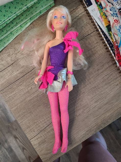 Rock N Curl Jem And The Holograms Doll With Comb Vintage 80s New