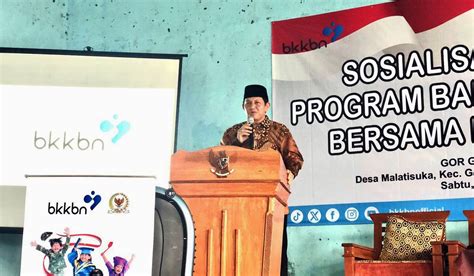 Acep Adang Ruhiat Dari Komisi IX DPR Bersama BKKBN Lakukan Kegiatan