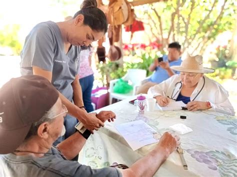 Administración de Los Cabos acerca los servicios de salud a las