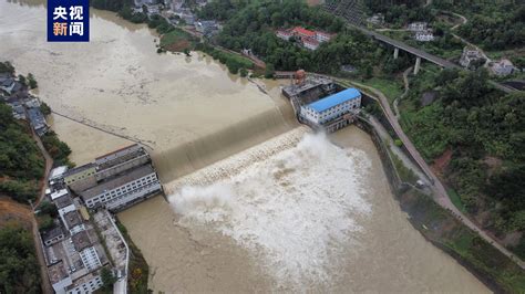 重庆12个区县大暴雨 多条河流出现涨水过程万州忠县中小