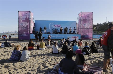 M S De Mil Personas Visitaron Los Paradores Recreo En La Costa El