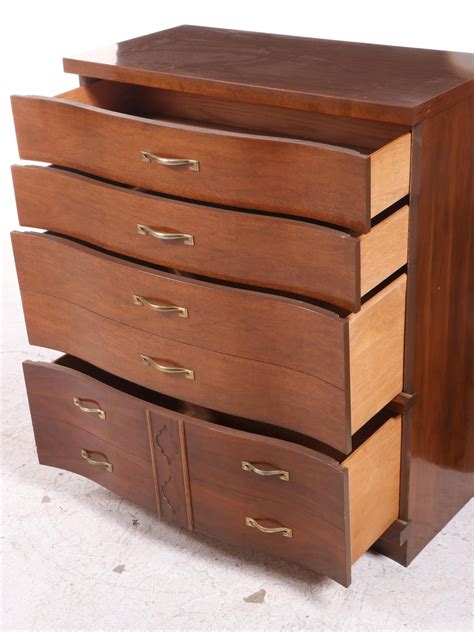 Bassett Mid Century Modern Walnut And Laminate Top Four Drawer Chest Ebth