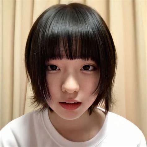 Girls In Love Pretty Emo Girls Hair Inspo Hair Inspiration Asian Short Hair Shot Hair