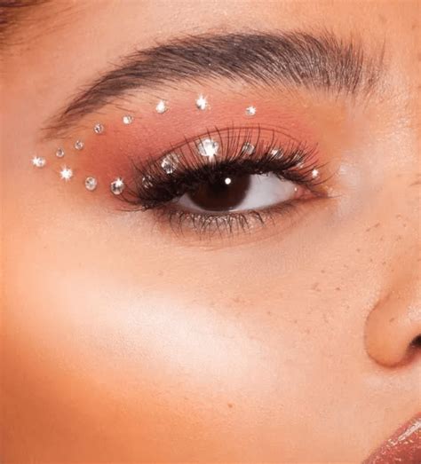 45 Cutest Crystal Eye Makeup Ideas To Copy 2022 Rhinestone Eye Makeup