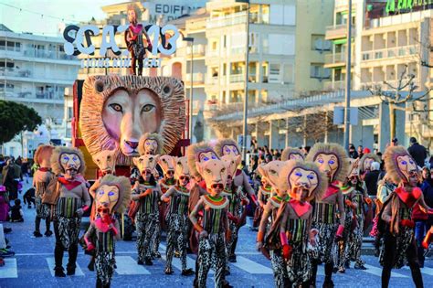 Carnival In Barcelona Come And Discover The Masked City Born Bike