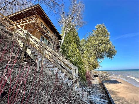 2850 Lakeshore Rd Kewaunee Wi 54216 Zillow