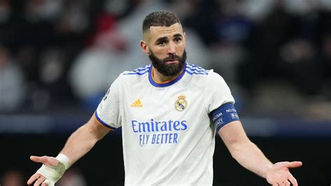 LaLiga Benzema Sets New Record After Scoring Hat Trick In Real Madrid