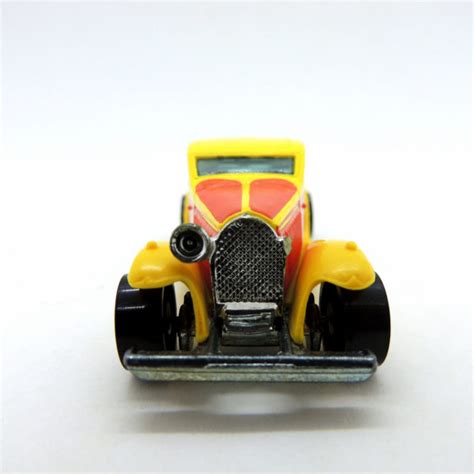 Hot Wheels Bugatti 37 1 64 Mattel 1980 Malaysia Madtoyz
