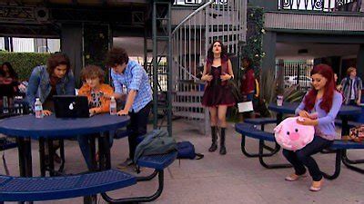 Watch Victorious Season 4 Episode 10 - The Bad Roommate Online Now