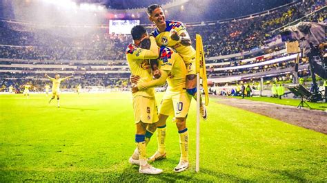 América golea a las Chivas en una edición más del Clásico Nacional