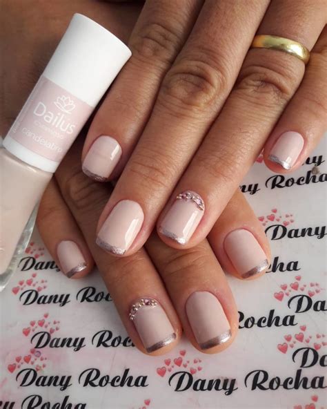 56 Ideias De Unhas Decoradas Com Joias