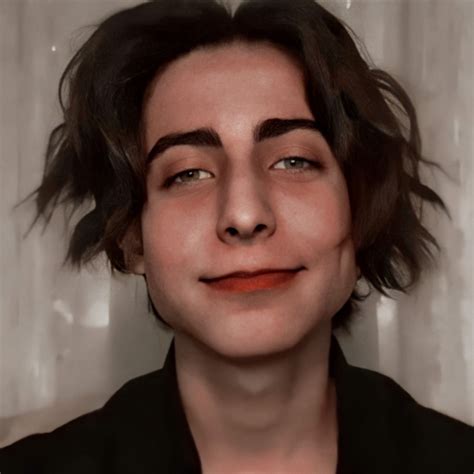 Dreamywavy — 𝐢𝐜𝐨𝐧𝐬 Aidan Gallagher Icons In 2021 Umbrella Art Hot Actors Future Boyfriend