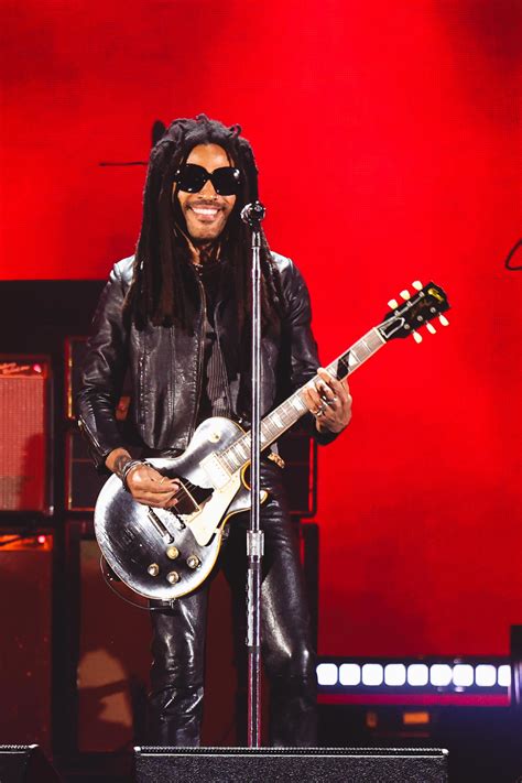 Lenny Kravitz Kicks Off 2023 iHeartRadio Music Festival With Biggest ...