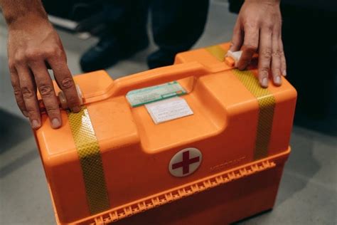 What Do I Need To Know To Set Up A First Aid Room At Work Medibc