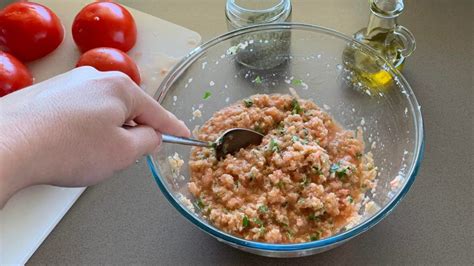 Pomodori Ripieni Di Pane La Ricetta Fresca E Vegetariana Del Piatto Estivo