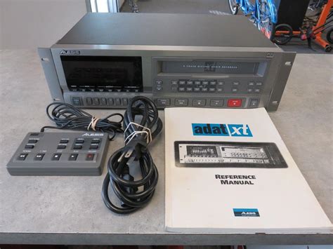 Alesis Adat 8 Track Xt Digital Audio Tape Recorder With Remote Control 1890784568