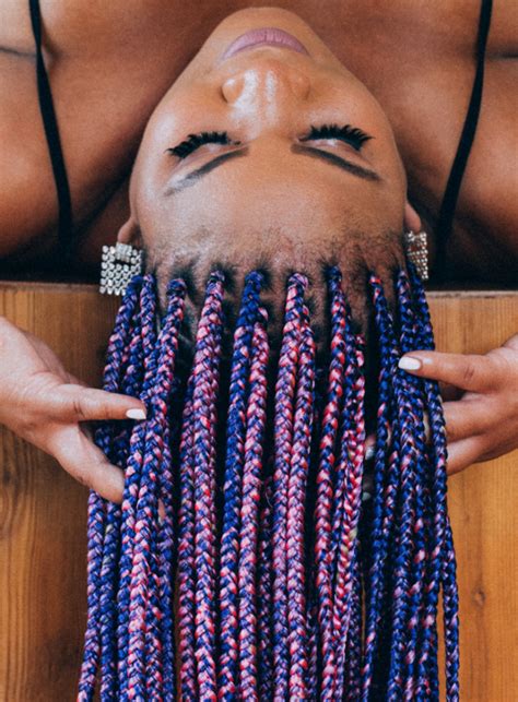 Ways To Style Mixed Colour Braids For Dark Skin