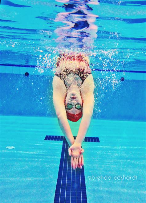 Underwater Swim Senior Portraits Senior Pictures Madison Wi Brenda