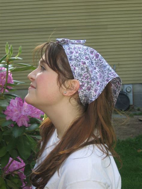 Triangular Headscarf Google Search Diy Head Scarf Scarf Sewing